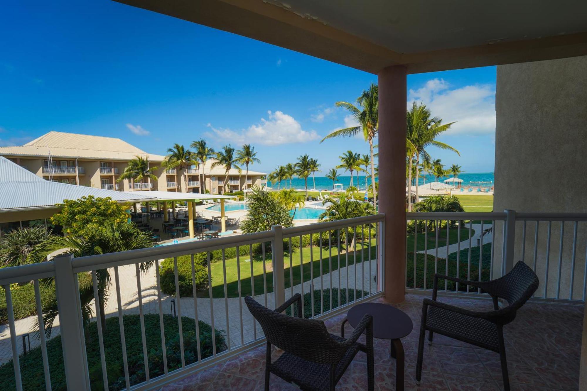The Grand Caymanian Resort George Town Exterior foto
